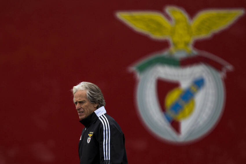 Flamengo: Jorge Jesus diz que não sai do Benfica agora