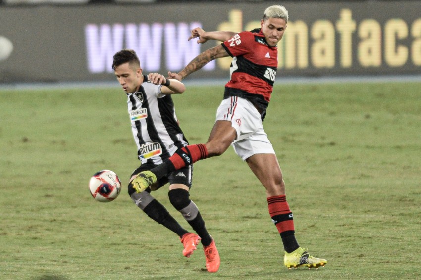 Botafogo e Flamengo jogam clássico para encostar no líder Fluminense