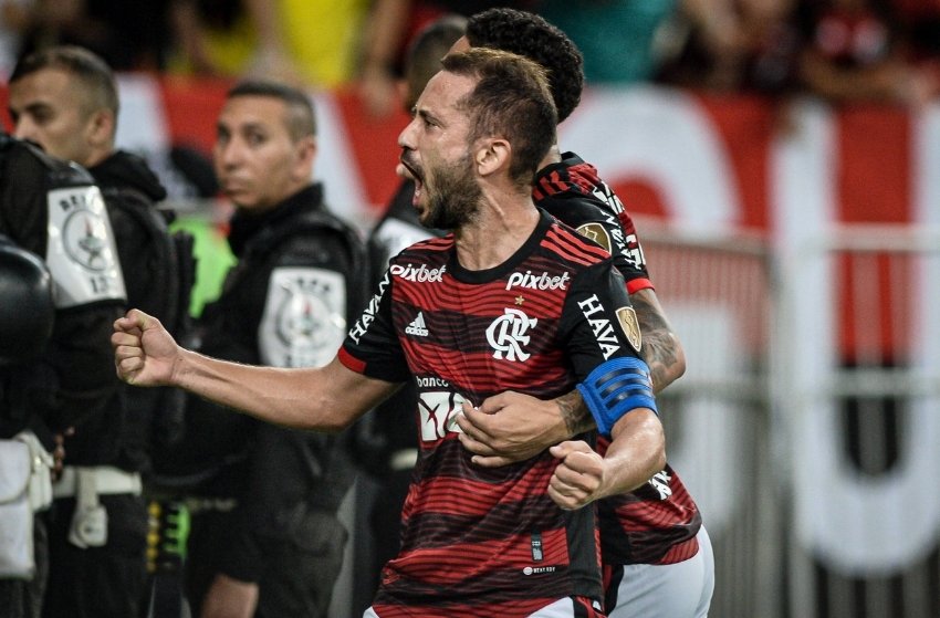 Flamengo: Everton Ribeiro elogia torcida e Paulo Sousa após gols