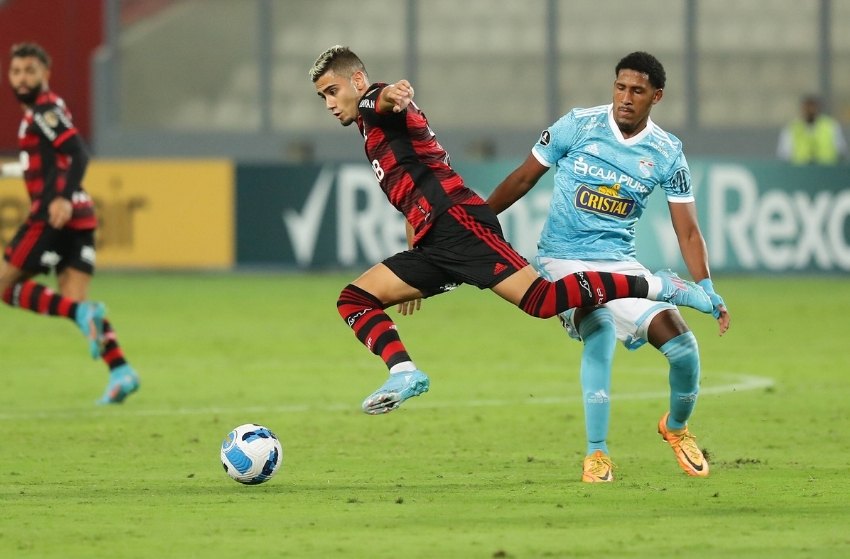 Andreas Pereira fala sobre falha na Libertadores e futuro no Flamengo