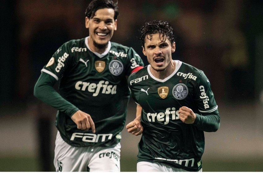 Palmeiras vence Bragantino com gols de Danilo e Raphael Veiga