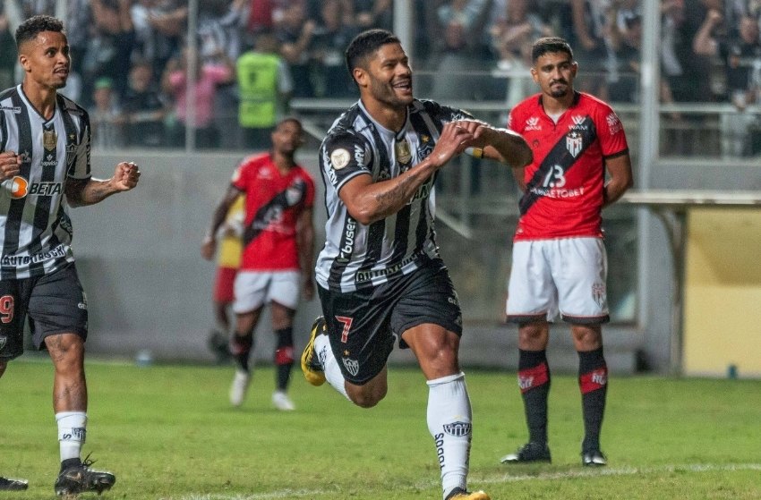 Hulk diz sobre chances na Seleção: “Foco maior é estar bem no Galo”