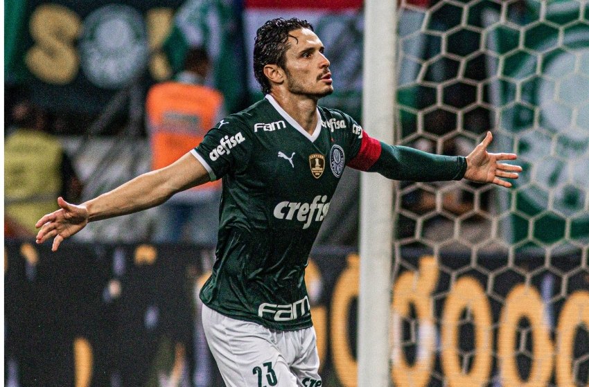 Abel Ferreira pede para o Palmeiras não vender Raphael Veiga