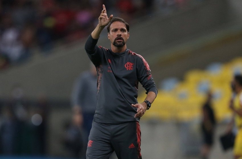 Vasco anuncia contratação de Maurício Souza como novo técnico