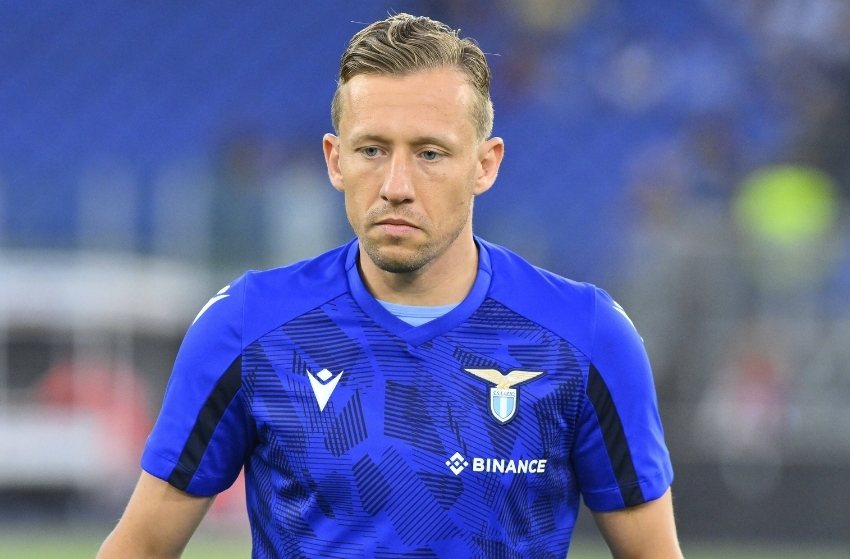 Grêmio avança em negociação para retorno do volante Lucas Leiva Grêmio avança em negociação para retorno do volante Lucas Leiva