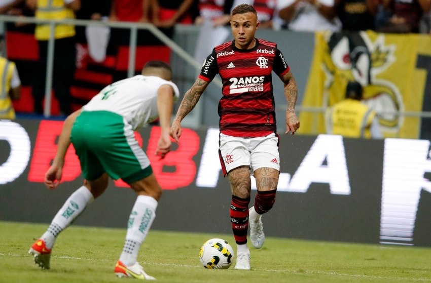 Flamengo goleia Juventude na estreia de Everton Cebolinha