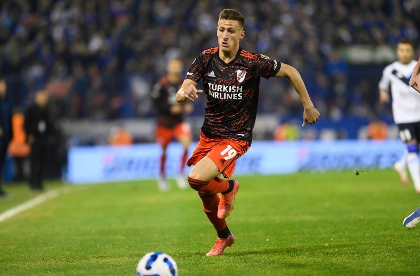 Inter acerta contratação de Braian Romero, do River Plate