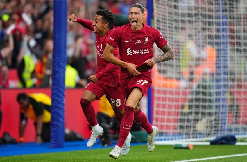 Darwin Núñez comemorando gol do Liverpool