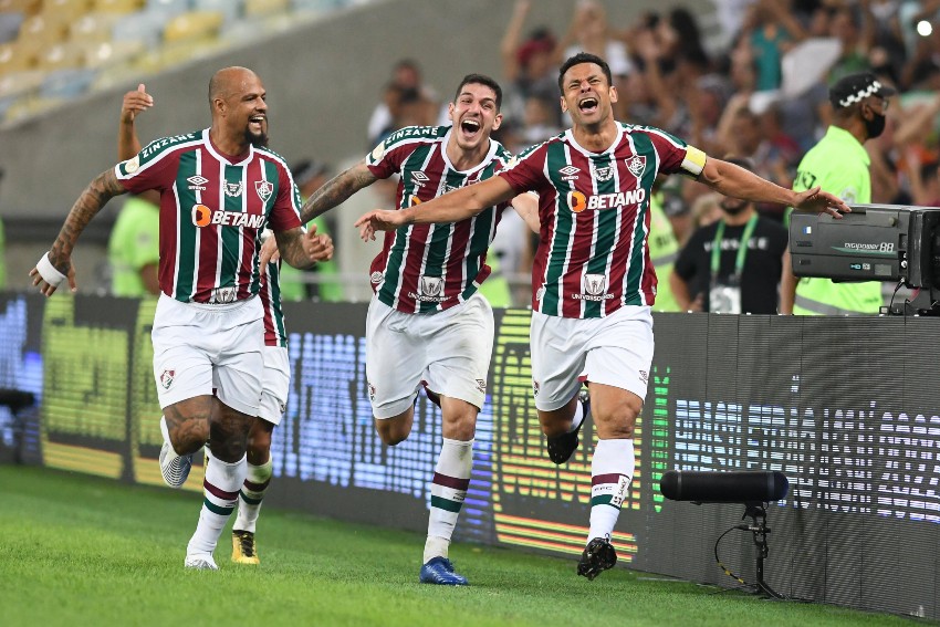 Fred comemora gol pelo Fluminense
