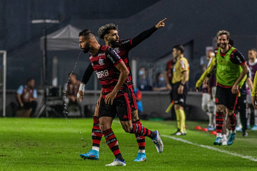 Gabigol comemora pelo Flamengo