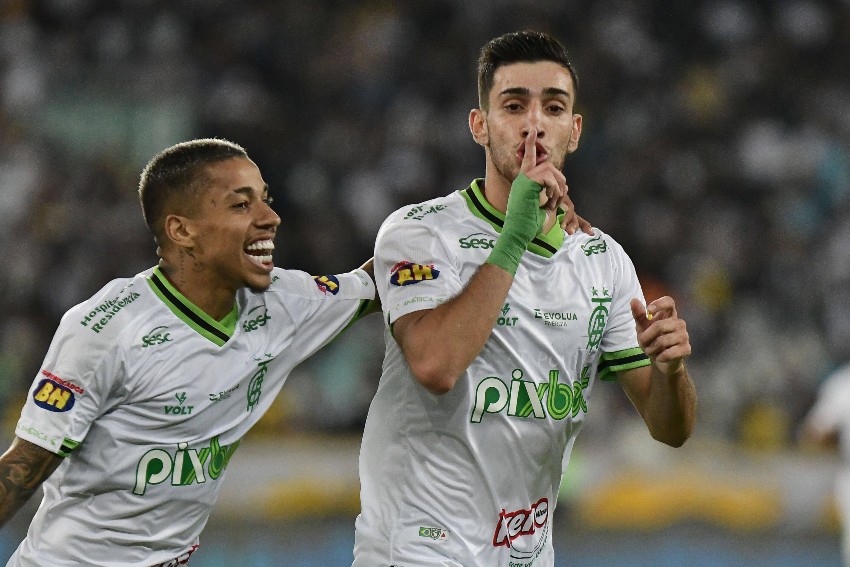 pedrinhoamerica Pedrinho comemora o seu gol contra o Botafogo
