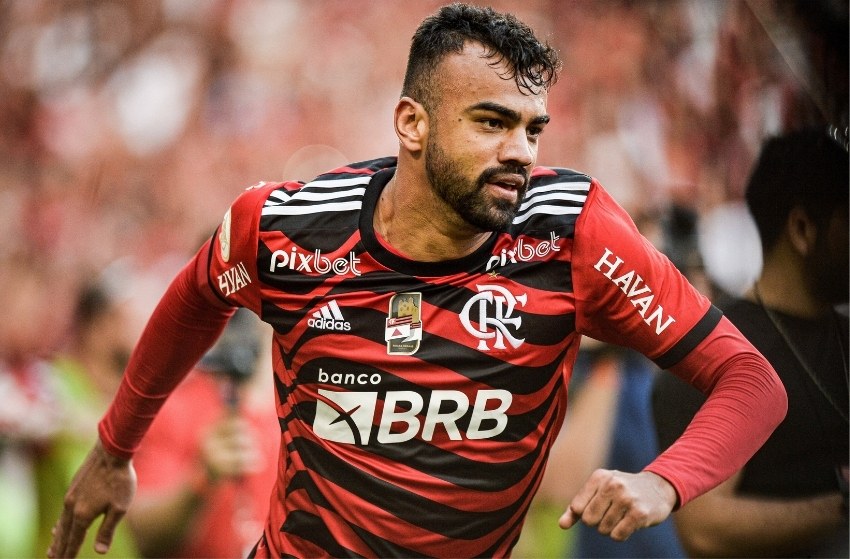 Flamengo faz cinco gols no segundo tempo e vence o Athletico-PR