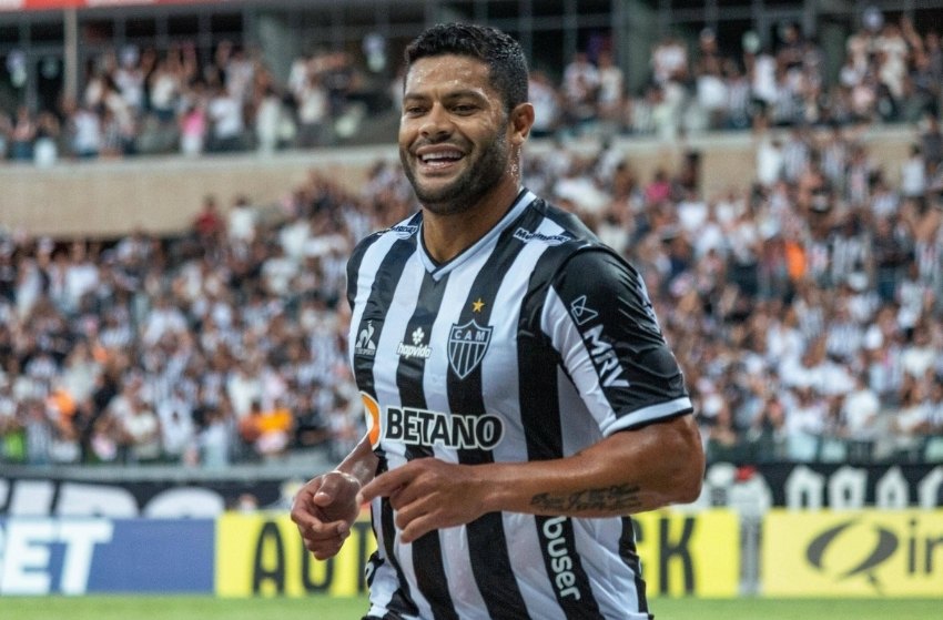 Hulk jogando pelo Galo