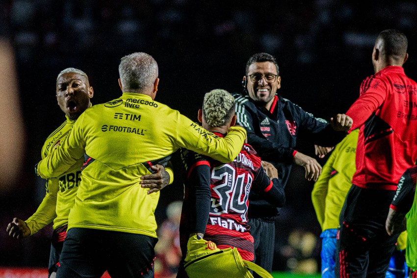 flamengo Dorival comemora gol pelo Flamengo