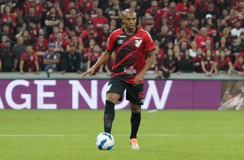 Athletico-PR: Bento, Fernandinho e Vitinho voltam contra o Santos
