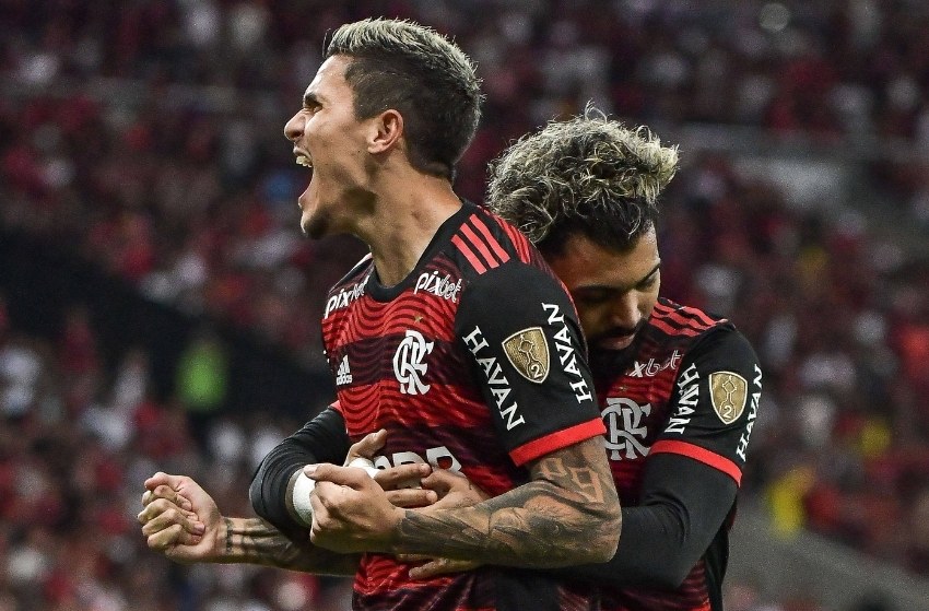 Pedro e Gabigol (Flamengo) Pedro e Gabigol comemorando gol pelo Flamengo