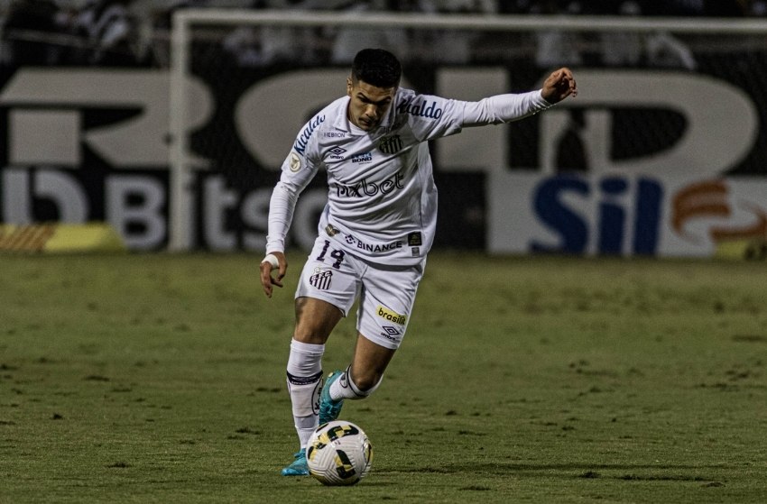 Santos: Rodrigo Fernández retorna contra o Atlético-MG
