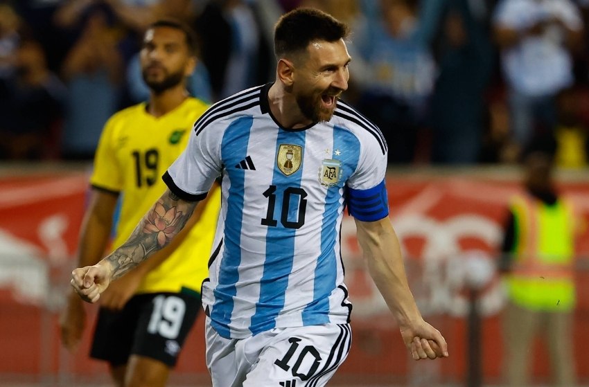 Lionel Messi (Argentina) Messi comemorando gol pela Argentina