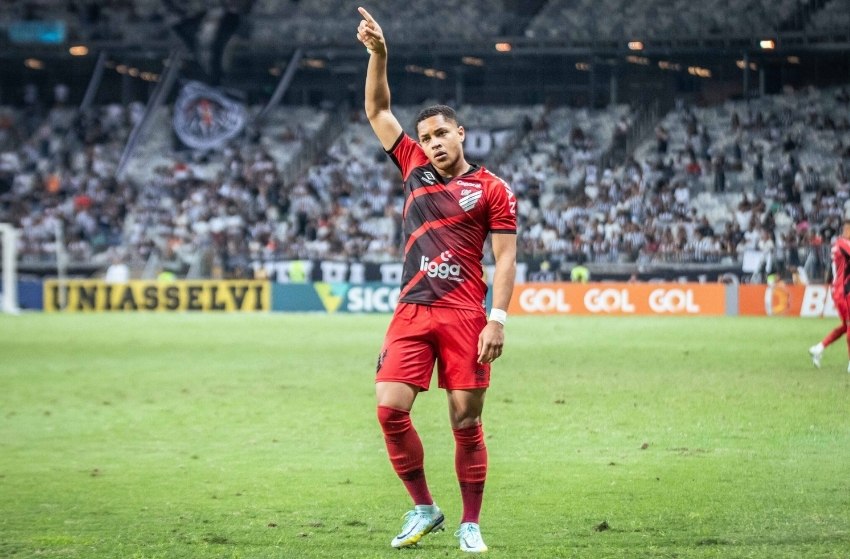 Athletico-PR: Abner, Pedro Henrique e Vitor Roque voltam ao time