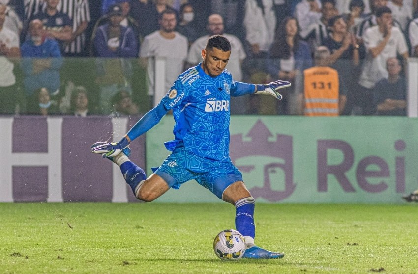 Goleiro Santos será o único titular do Flamengo contra o Cuiabá