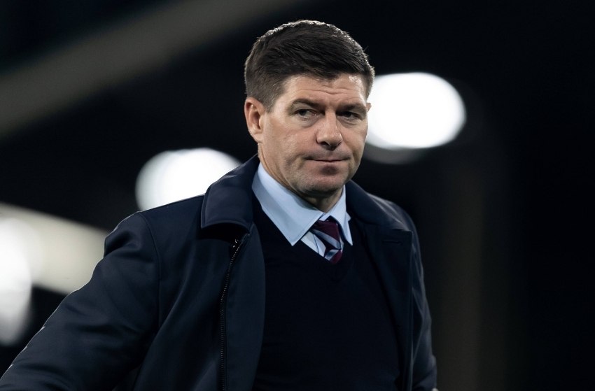 Aston Villa demite o técnico Gerrard após derrota para o Fulham