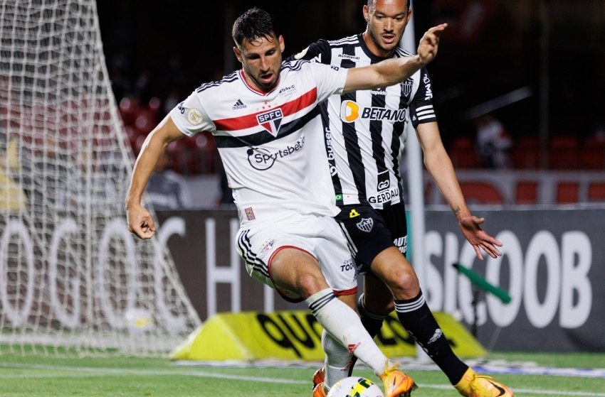 Brasileirão: São Paulo vira, mas cede o empate ao Atlético-MG