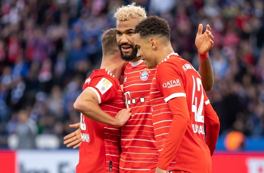 Bayern bate o Hertha Berlin e dorme na liderança da Bundesliga