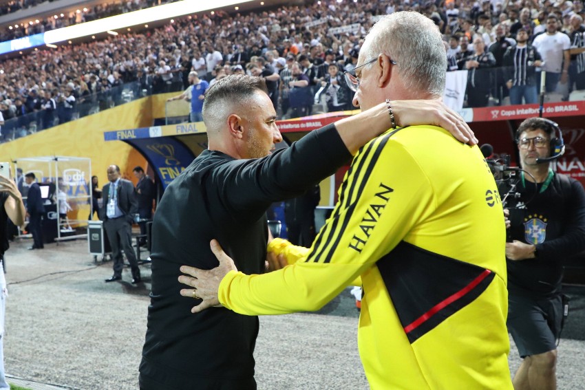 Flamengo negocia com Vítor Pereira e Dorival anuncia saída do clube