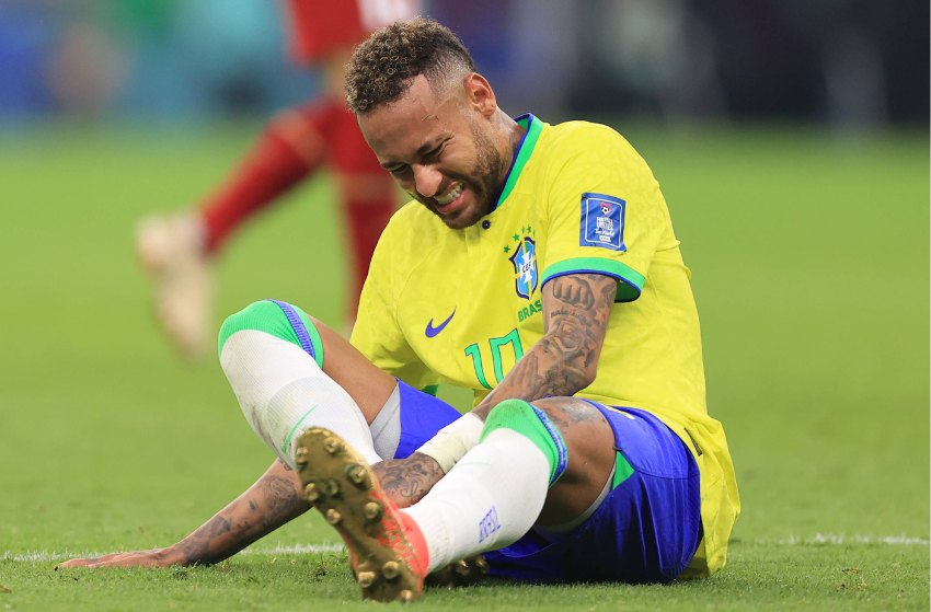 Brasil: Neymar tem lesão no tornozelo e passará por reavaliação