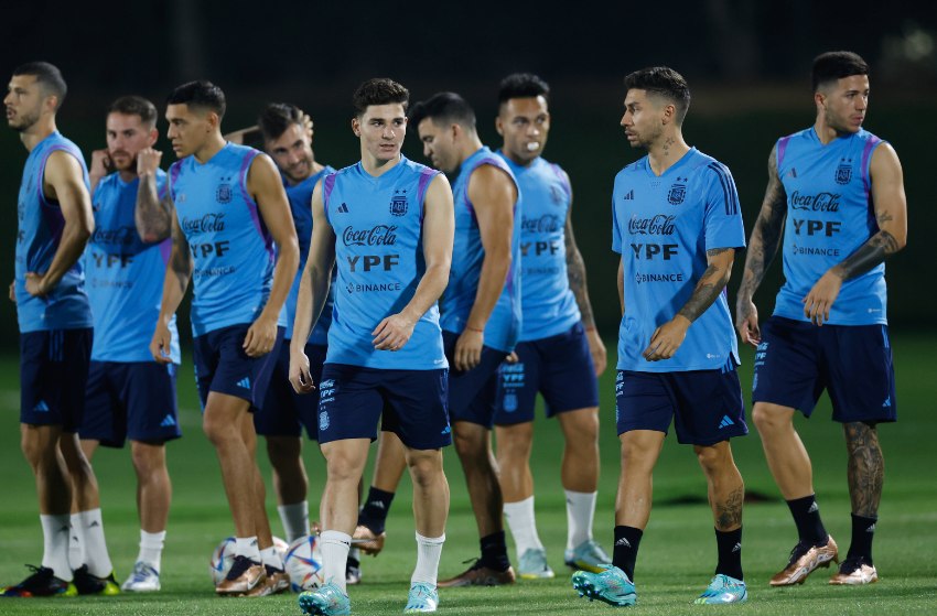 Seleção da Argentina treina no Catar