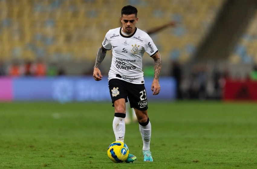 Corinthians: Fagner e Fábio Santos não jogam contra o Coritiba