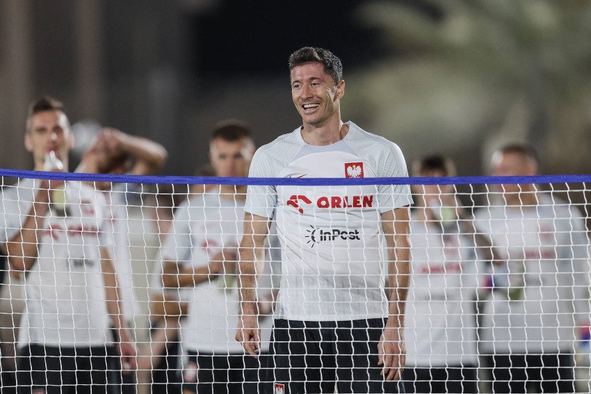 Lewandowski segue como cobrador de pênalti, garante técnico