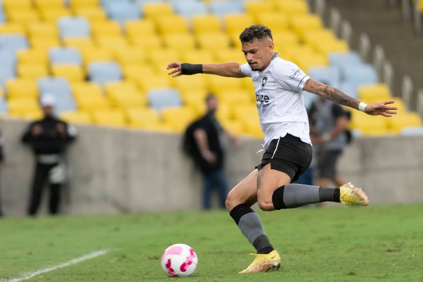 Brasileirão: Botafogo vence o Atlético-MG em pleno Mineirão