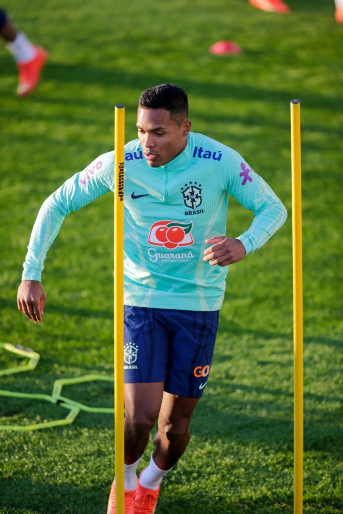 Depois da goleada, Brasil treina de olho nas quartas