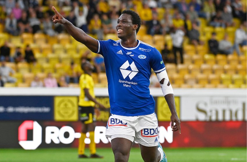 Chelsea contrata o atacante Fofana, chamado de ‘novo Drogba’