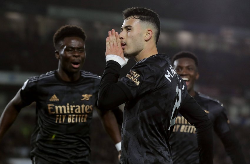 Arsenal vence o Brighton e aumenta vantagem na liderança