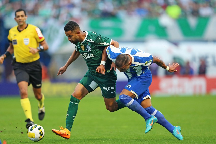 Depois de apresentar Keno, Fluminense anuncia Jorge