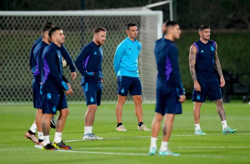 Argentina: Scaloni testa formações para semifinal contra a Croácia