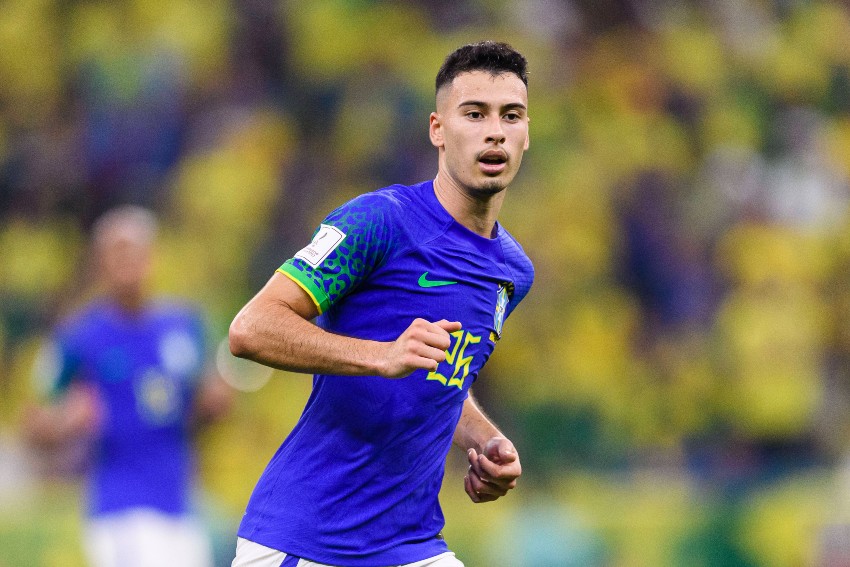 Destaque da Seleção, Martinelli deve renovar com o Arsenal