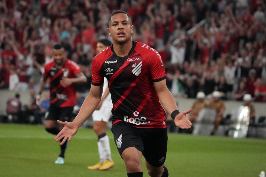 Vitor Roque entra no radar de gigantes da Europa