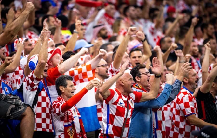 Torcedores da Croácia apoiando sua seleção na Copa do Mundo 2022
