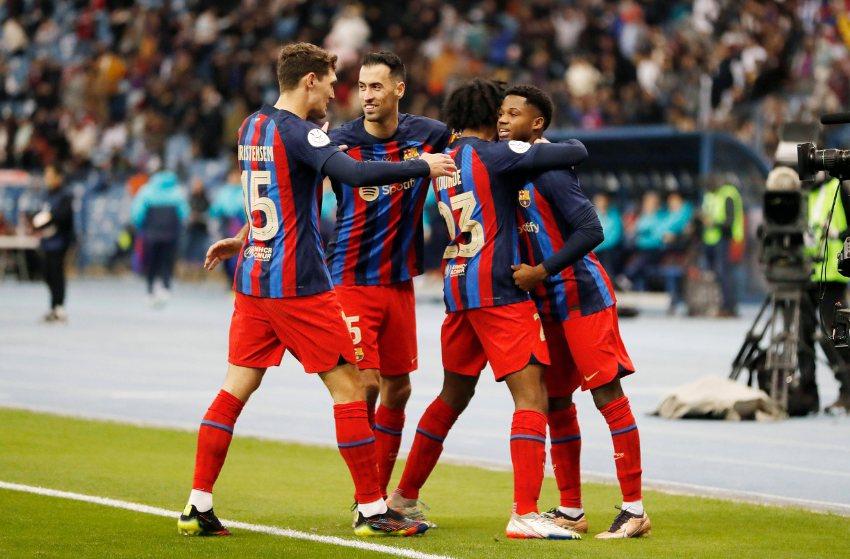 Barcelona supera o Betis nos pênaltis e vai à final da Supercopa