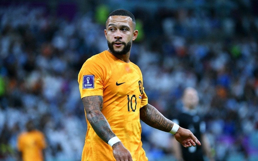 Depay deixa o Barcelona e vai jogar no Atlético de Madrid