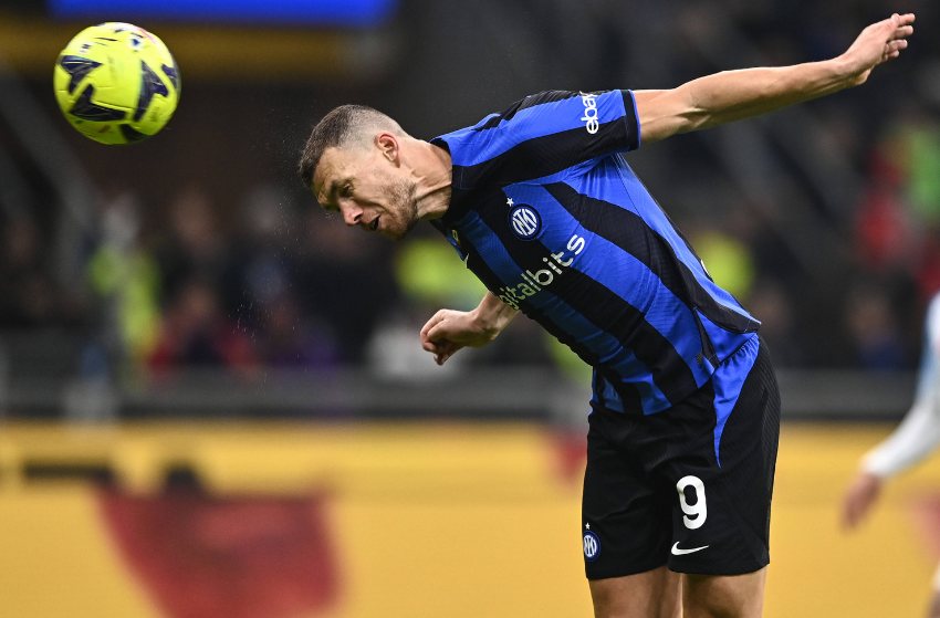 Inter de Milão vence e encerra invencibilidade do Napoli no Italiano