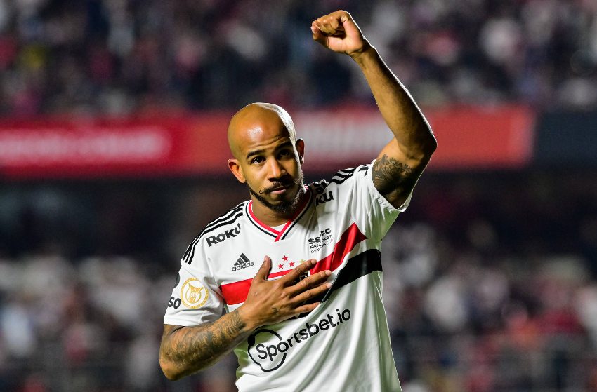 Meia Patrick vai para o Atlético Patrick