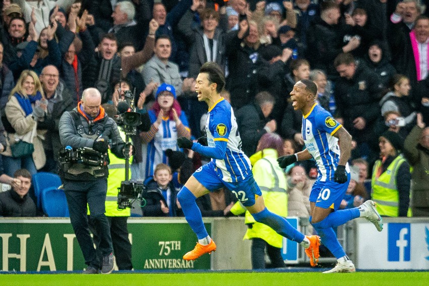 Liverpool leva virada do Brighton e sai da Copa da Inglaterra