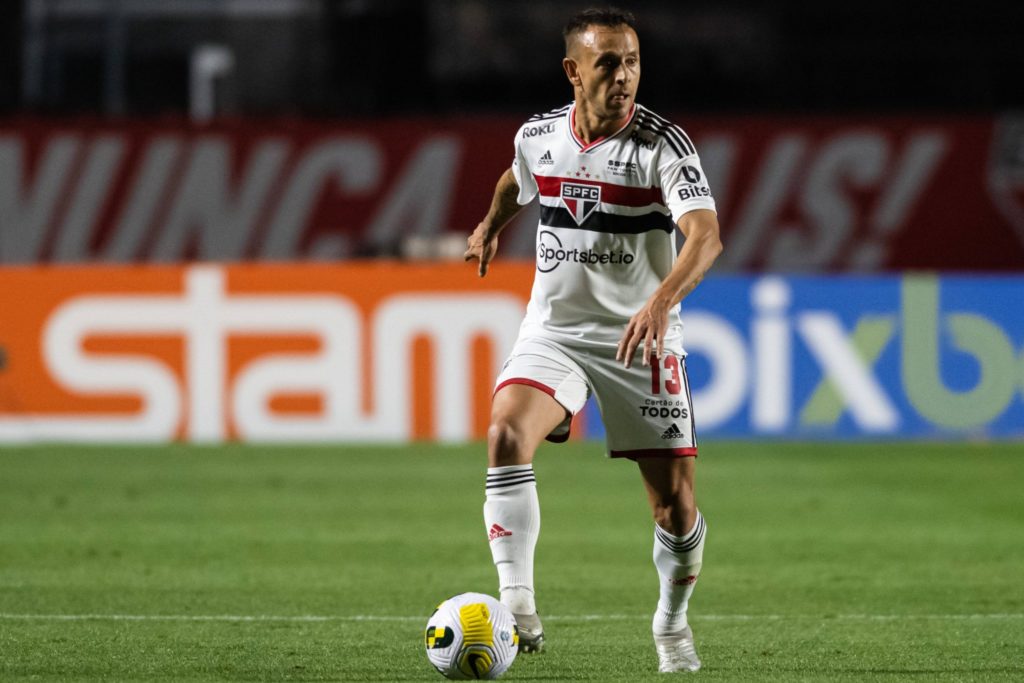 São Paulo: Rafinha será desfalque no jogo contra a Portuguesa