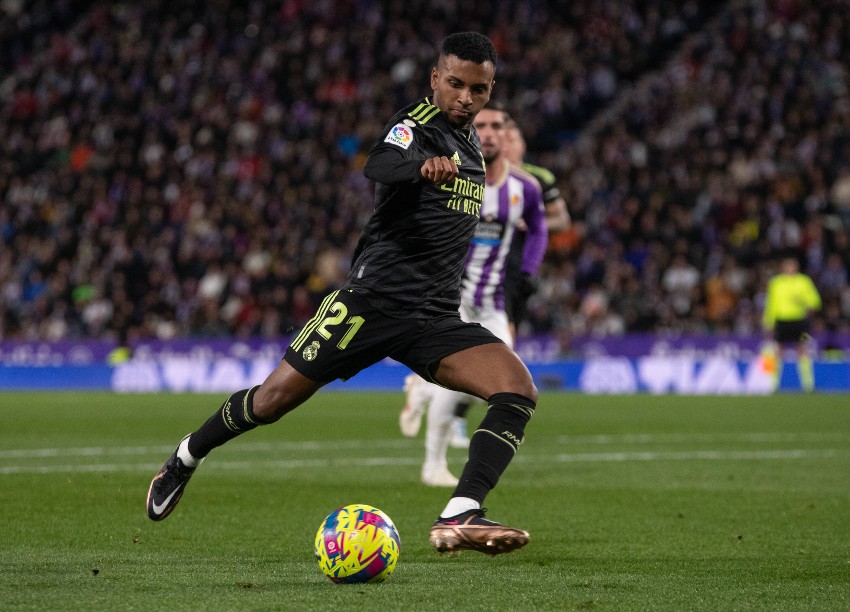 Com gol de Rodrygo, Real Madrid vence pela Copa do Rei