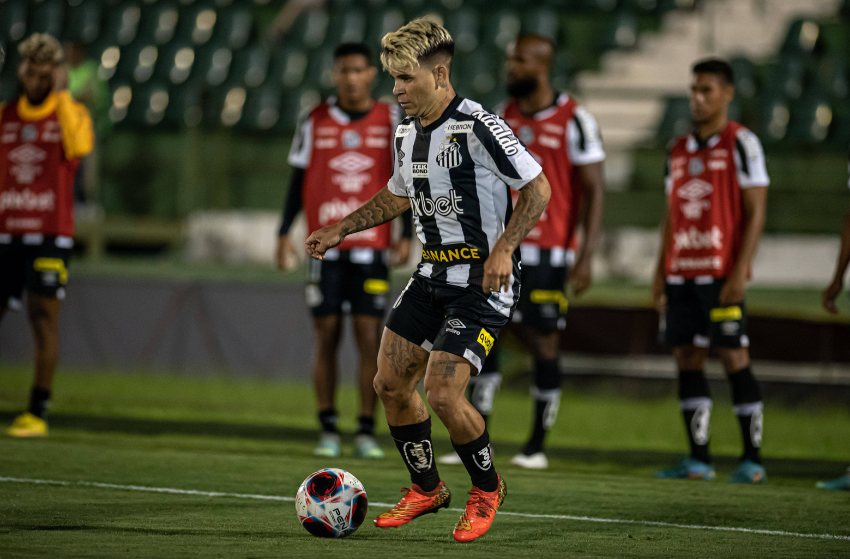 Santos: Soteldo treina e deve enfrentar o Água Santa no Paulistão