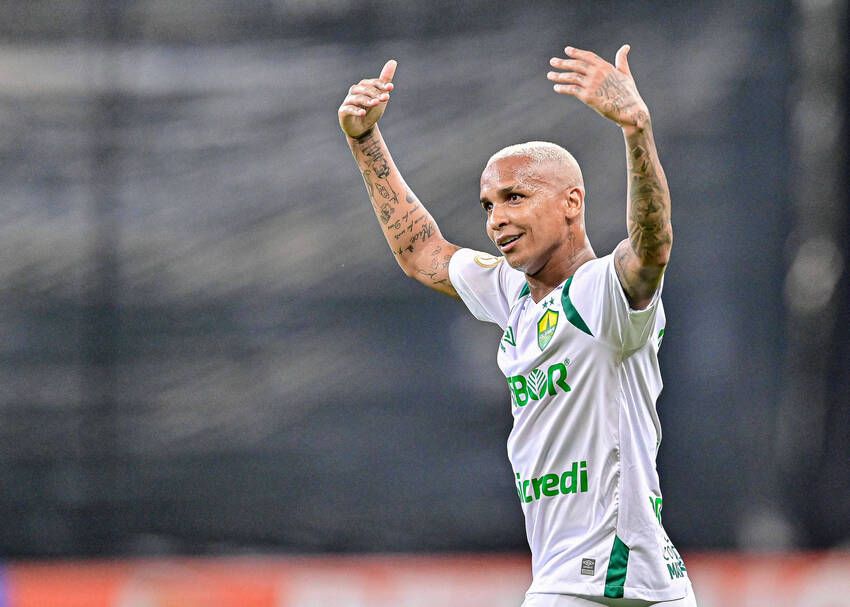 Deyverson, do Cuiabá Deyverson, do Cuiabá
